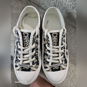 Walk n Dior sneaker in deep blue